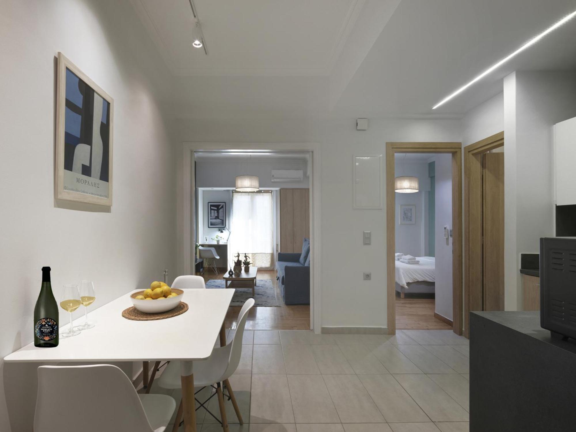 Apartamento Modern Haven Near Archaeological Museum Atenas Exterior foto